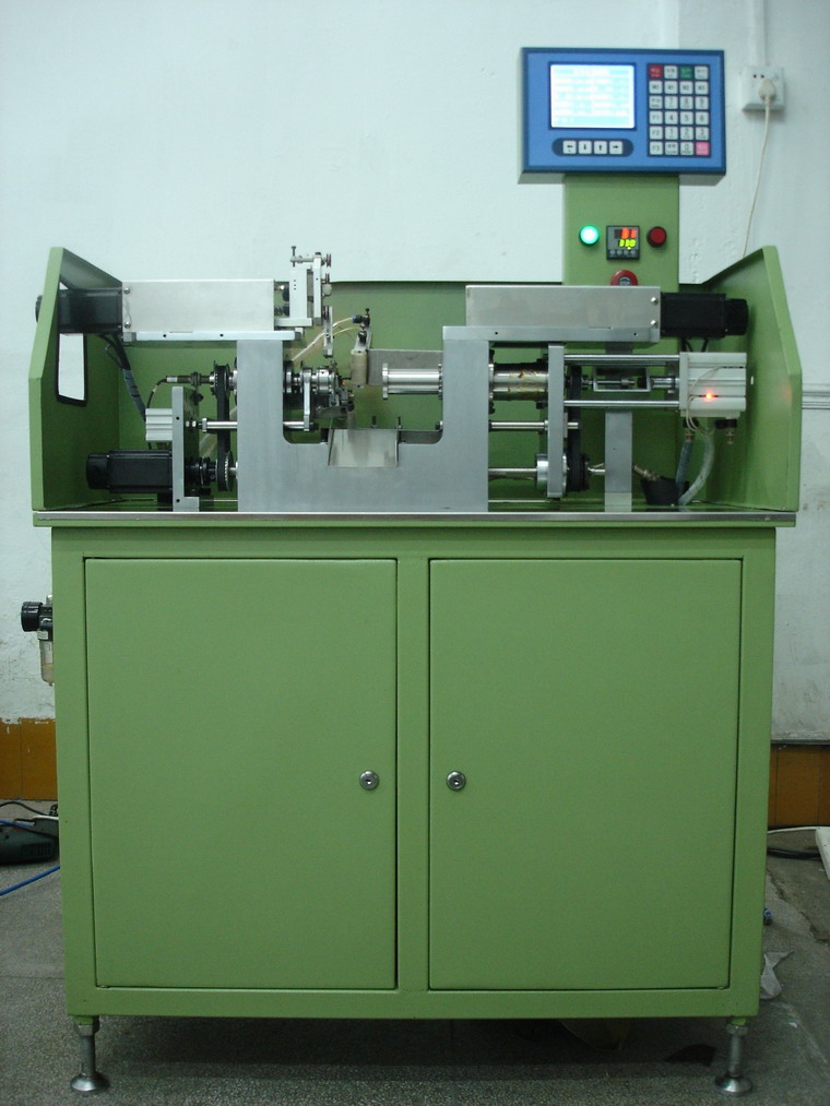 Coil winding machine for big coil