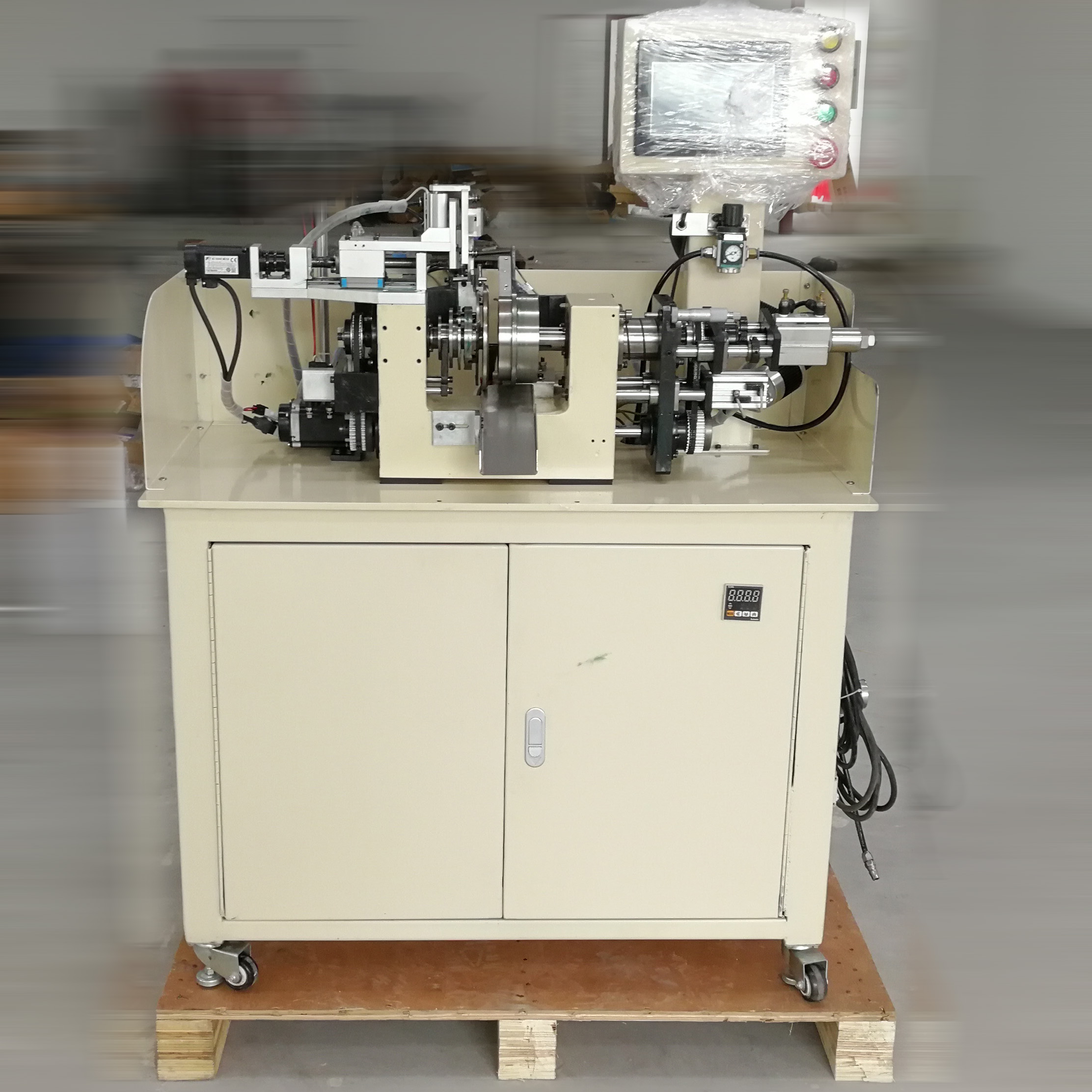 Coil winding machine for big coil
